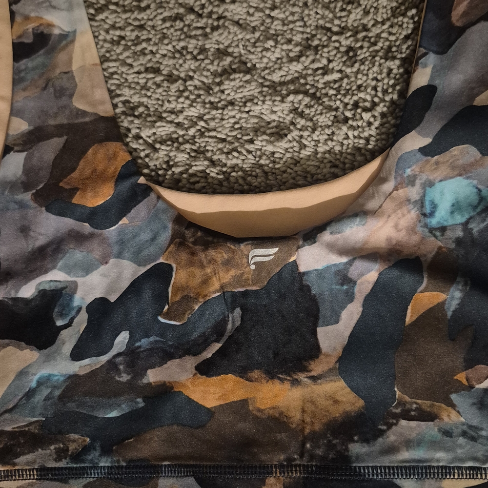 Fabletics Size Large Camouflage Patterned Sports … - image 7
